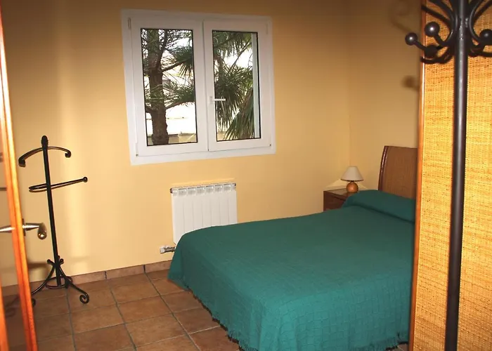 Chalet Con Piscina Privada En Zona Tranquila De Cambrils